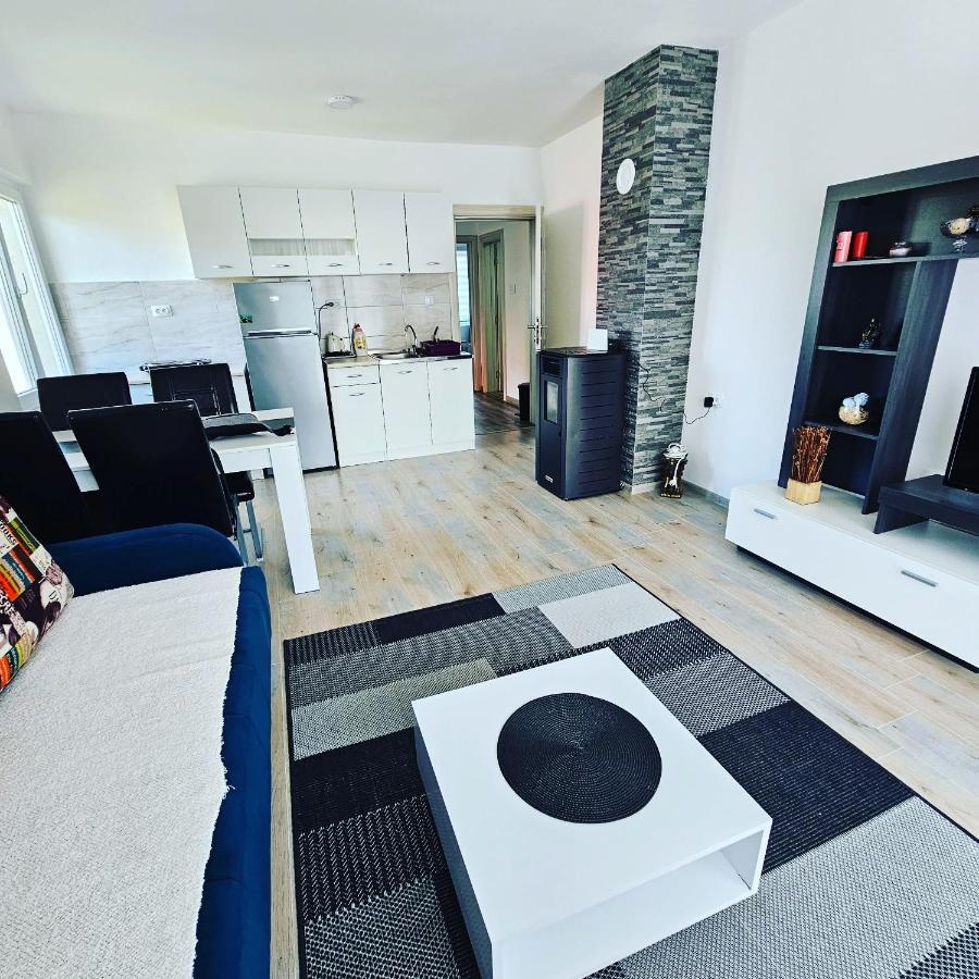 Apartman Planinski Raj Zabljak  Ngoại thất bức ảnh
